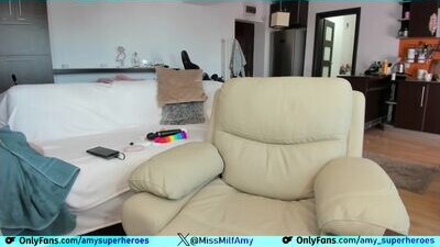 amysuperheroes public webcam profile photo 6