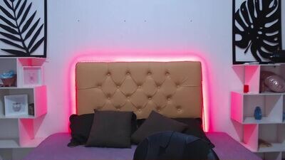 amyymoonn public webcam profile photo 3