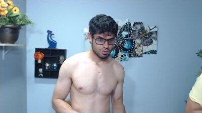 analia_01 public webcam profile photo 10