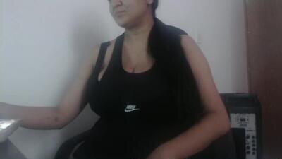 analy_hot public webcam profile photo 4