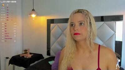 anastasia_lion public webcam profile photo 4