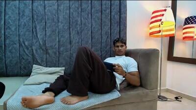 andres_stud public webcam profile photo 4