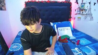 andyboy_19 public webcam profile photo 3