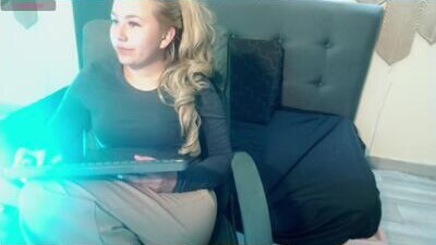angel_white25 public webcam profile photo 10