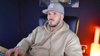 angeloeric public webcam profile photo 6