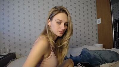 angelwett public webcam profile photo 4