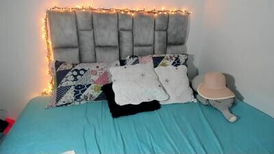 angie_blondie public webcam profile photo 4