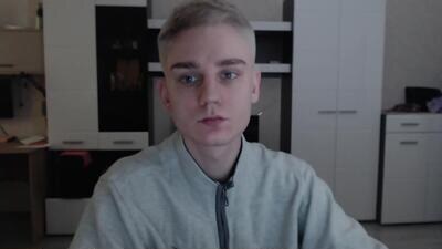 angryzan public webcam profile photo 4