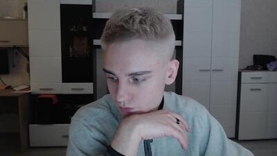 angryzan public webcam profile photo 5