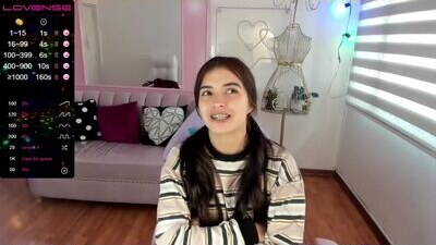 ani_paris public webcam profile photo 7