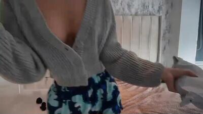 aniishaa public webcam profile photo 4