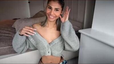 aniishaa public webcam profile photo 5