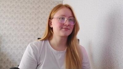 anika_lipps public webcam profile photo 4