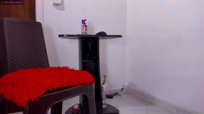 anilethqueens public webcam profile photo 10