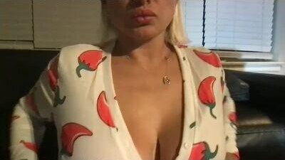 anka2009 public webcam profile photo 8