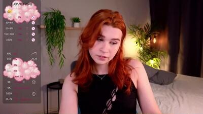 ann_couette public webcam profile photo 2