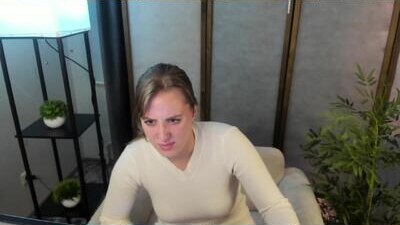 annagrees1 public webcam profile photo 9
