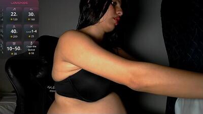 anne_hugo public webcam profile photo 3