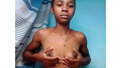 anneaa public webcam profile photo 2