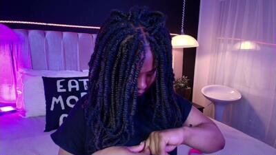 anneth__m public webcam profile photo 2