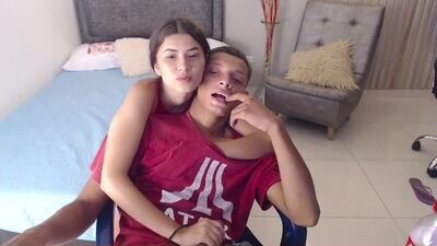 annieanddaniel_ms_ public webcam profile photo 3