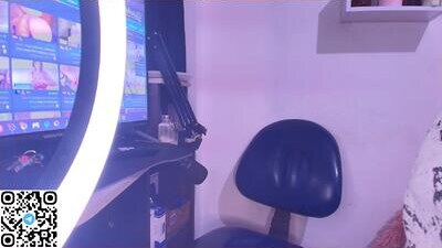 annyharris public webcam profile photo 6