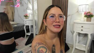 annyhathaway public webcam profile photo 2