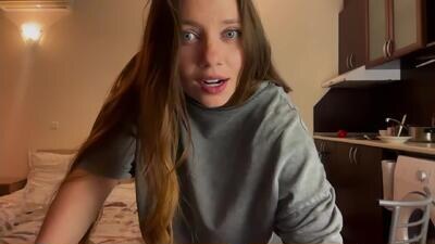 anuetta public webcam profile photo 2