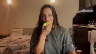 anuetta public webcam profile photo 6