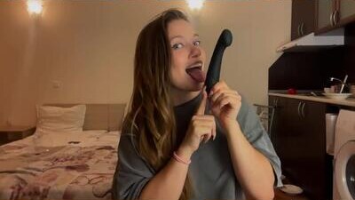 anuetta public webcam profile photo 9