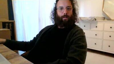 apc_3 public webcam profile photo 5