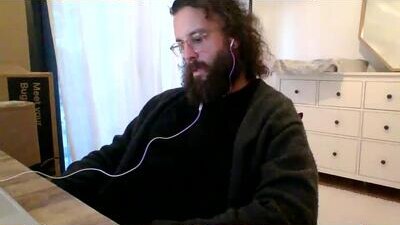 apc_3 public webcam profile photo 7