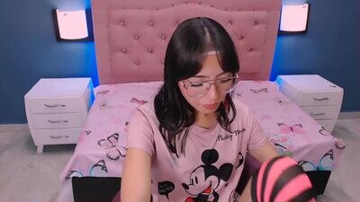 april_daddyssgirl public webcam profile photo 3