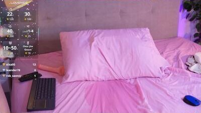 aprilqueenie public webcam profile photo 10