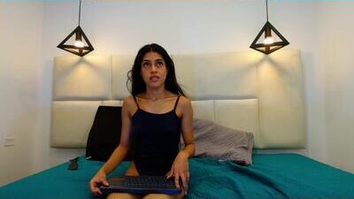 arah_issaa public webcam profile photo 8