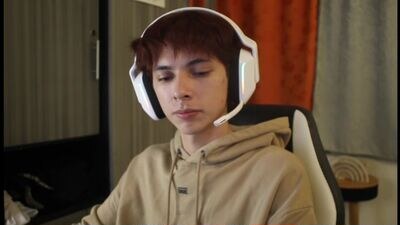 archi_love public webcam profile photo 3