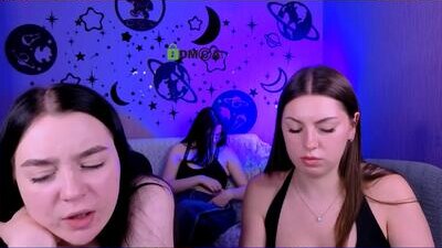 aria_glow public webcam profile photo 8