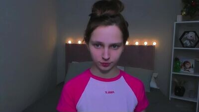 ariaglass public webcam profile photo 2