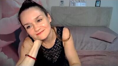 ariagrays public webcam profile photo 7