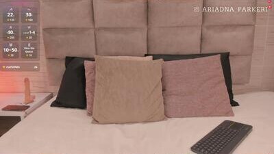 ariana__parker public webcam profile photo 5