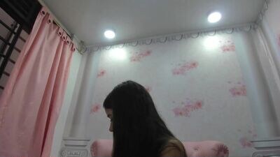 ariana_little_ public webcam profile photo 2