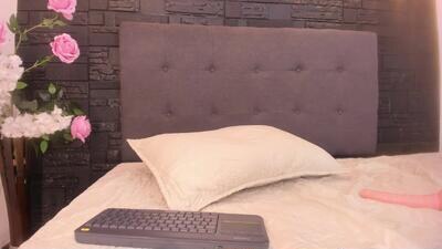 ariana_morelli public webcam profile photo 3