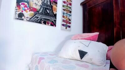 arianaa_w public webcam profile photo 2