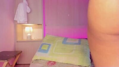 ariannavega_ public webcam profile photo 3