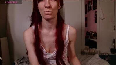 aribluush public webcam profile photo 8