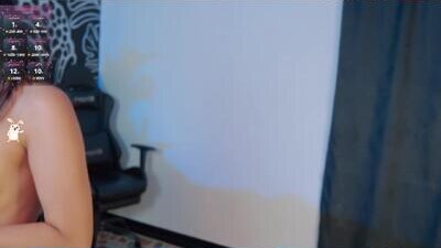arii_moon public webcam profile photo 9