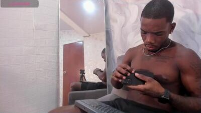 aron_clark public webcam profile photo 7