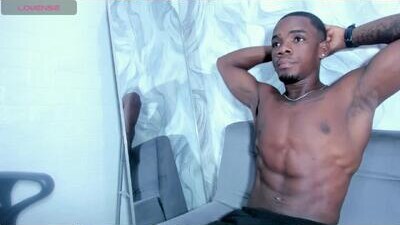 aron_clark public webcam profile photo 9