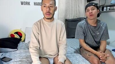 aronxx_ public webcam profile photo 2