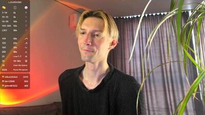 artkita public webcam profile photo 9